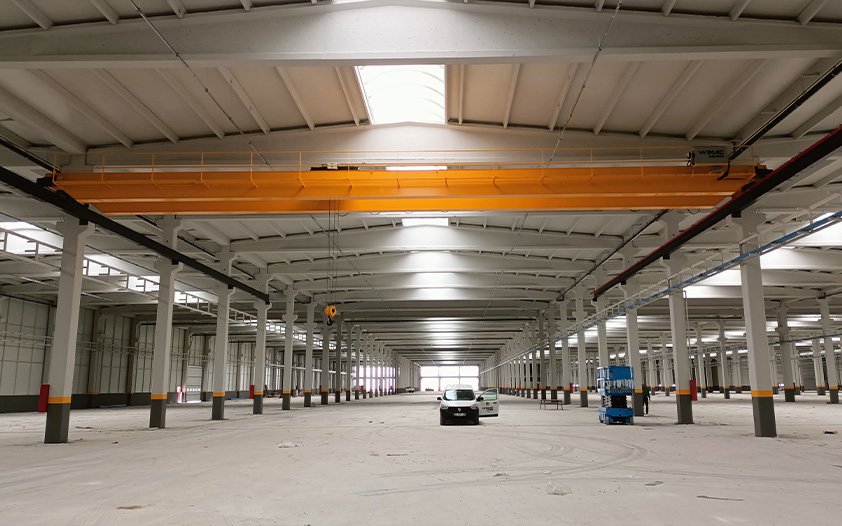 Wimac double girder overhead crane (EOT bridge crane) manufactured in Konya, Turkey &mdash; twin-girder bridge with wire rope hoist trolley